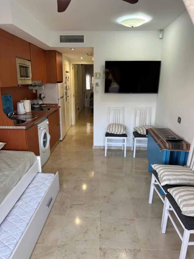2 Paradise Of Residencial Patos Ii A 300 Metros De La Playa Y Supermercados, Wifi Gratis, Vistas A La Montana Appartement Benalmádena